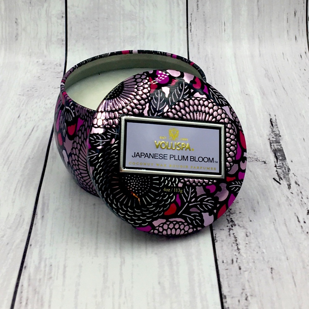 New Voluspa 4oz. Japanese Plum Bloom Candle